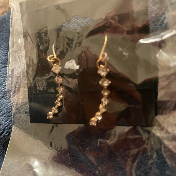 NWT fun constellation pattern drop crystal earrings - Picture 3 of 4